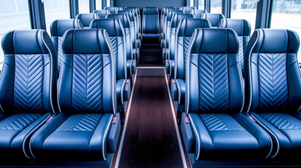 arlington heights 15 passenger minibus rental